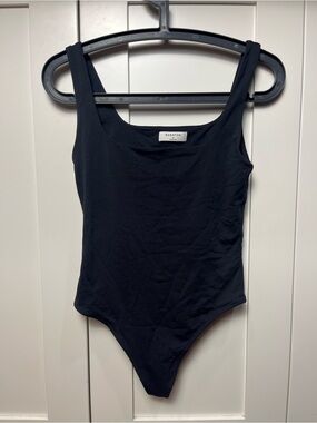 BABATON | ARITZIA Black Bodysuit Medium